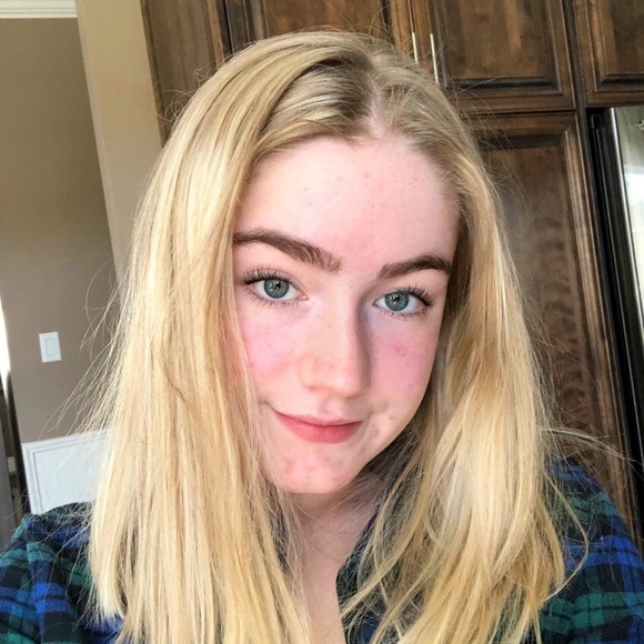 Meet your Posher, Delaney - Picture 1 of 1